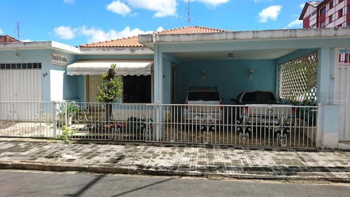 Villa Casa No Centro Águas de Lindóia Exterior foto